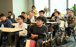 'Bình dân học vụ số' cho thanh niên khuyết tật