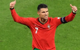Ronaldo 40 tuổi vẫn được triệu tập lên tuyển Bồ Đào Nha
