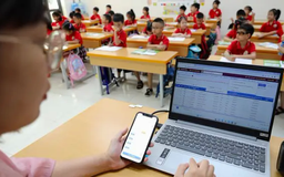 Hà Nội thí điểm học bạ số cho tất cả học sinh
