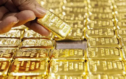 Vàng thế giới vượt ngưỡng 3.000 USD/ounce