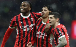 AC Milan ngược dòng thắng Como