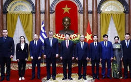 Chủ tịch nước Lương Cường tiếp Đại sứ các nước trình Quốc thư