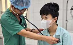 Phép màu ghép tim cứu sống cậu bé 14 tuổi