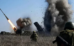 Nga giải phóng Sudzha, quân Ukraine vứt vũ khí, tháo chạy