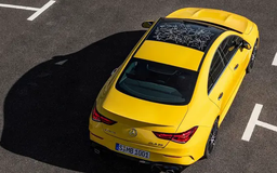 Mercedes bị khách hàng khởi kiện vì cửa sổ trời tự vỡ
