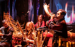 Ấn tượng "Chào show"