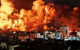 Israel tái tấn công Gaza, triển vọng hòa bình sụp đổ