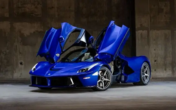 Gần 50% khách hàng mới của Ferrari dưới 40 tuổi