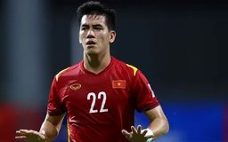 Tiến Linh tái phát chấn thương