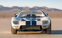 Xe đua Ford GT-40 Roadster 1965 được đấu giá lần ba