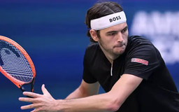 Taylor Fritz thắng dễ trước Adam Walton