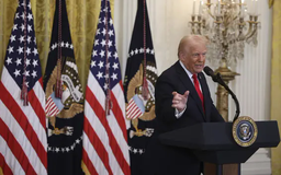 Ông Trump 'đổi giọng' trong vụ rò rỉ thông tin mật