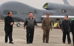 Lãnh đạo Triều Tiên thị sát cuộc thử nghiệm UAV cảm tử