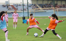 U17 nữ Việt Nam chuẩn bị đấu giao hữu với Thái Lan