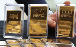Vàng thế giới phá mốc 3.100 USD/ounce
