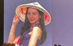Jisoo đội nón lá Việt Nam trong fan meeting tại Hà Nội