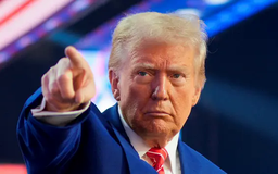 Ông Trump dọa tăng thuế dầu mỏ Nga