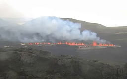 Iceland cảnh báo núi lửa phun trào, du khách phải sơ tán