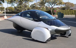 Xe điện mặt trời Aptera chạy 482 km không cần sạc