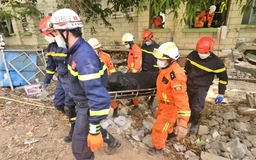 Đoàn cứu hộ Việt Nam tìm được bốn nạn nhân tại Myanmar