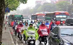 Cửa ngõ Hà Nội ùn tắc trong ngày đầu nghỉ lễ
