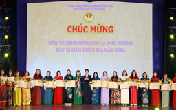 412 trường học Hà Nội nhận đạt chuẩn quốc gia