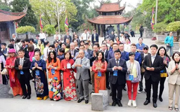Kiều bào hướng về ngày Giỗ Tổ Hùng Vương