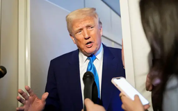 Ông Trump dọa áp thêm 50% thuế đối với Trung Quốc