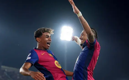 Barcelona, PSG tạo lợi thế ở tứ kết lượt đi Champions League