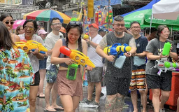 Người Thái Lan đón Tết Songkran