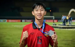 FIFA gọi tên một cầu thủ Việt kiều