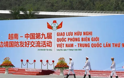 Giao lưu hữu nghị quốc phòng biên giới Việt Nam-Trung Quốc