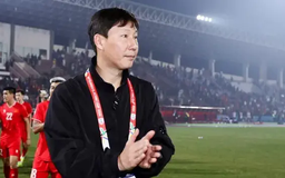 FIFA gửi thông điệp tới thầy trò HLV Kim Sang Sik