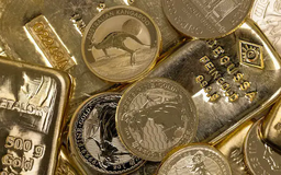 Giá vàng thế giới lập đỉnh mới, tiến gần mốc 3.333 USD/ounce