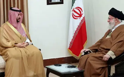 Bộ trưởng Quốc phòng Ả rập Xê út thăm Iran