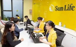 Sun Life bị phạt tiền, đình chỉ ký hợp đồng mới