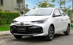 Năm mẫu sedan vẫn còn phiên bản số sàn giá rẻ
