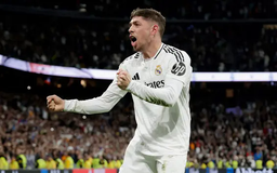 Siêu phẩm phút bù giờ mang về chiến thắng cho Real Madrid