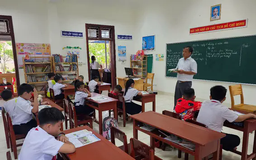 Ươm mầm chữ giữa trùng khơi
