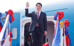 Chủ tịch nước bắt đầu thăm cấp nhà nước đến Lào