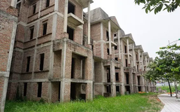 Hàng chục khu đô thị phía Tây Hà Nội bị bỏ hoang