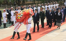 Chủ tịch nước Lương Cường tưởng niệm Chủ tịch Kaysone Phomvihane