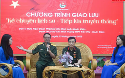 Học sinh Thủ đô giao lưu với nhân chứng lịch sử