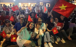 Người dân chờ từ 3h sáng để xem tổng duyệt diễu binh