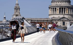 London nóng kỷ lục, nhiệt độ chạm mức 29,3°C