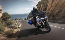BMW ra mắt R1300 RS 2025 với nhiều nâng cấp mới