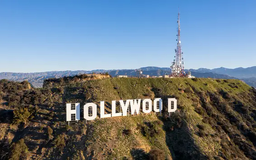 Ông Trump sẽ áp thuế 100% phim nhập khẩu để 'cứu' Hollywood
