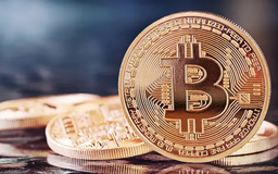Bitcoin vượt mốc 100.000 USD sau ba tháng