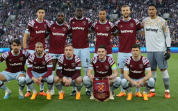 West Ham chia tay bốn cầu thủ