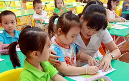 Thông qua báo cáo thẩm tra dự thảo Nghị quyết về miễn học phí